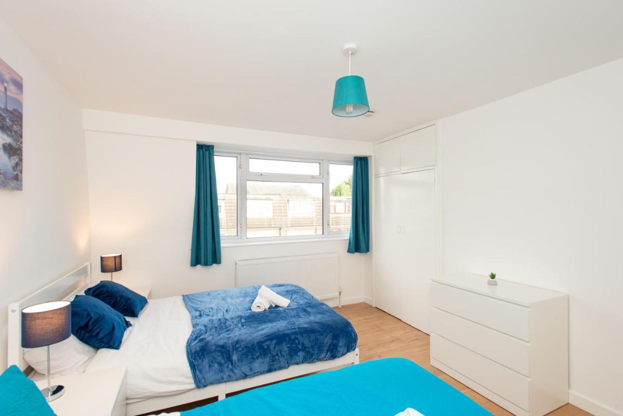 Stunning Four Bedroom House Close To Excel, O2 & Central London With Free Parking Londres Exterior foto