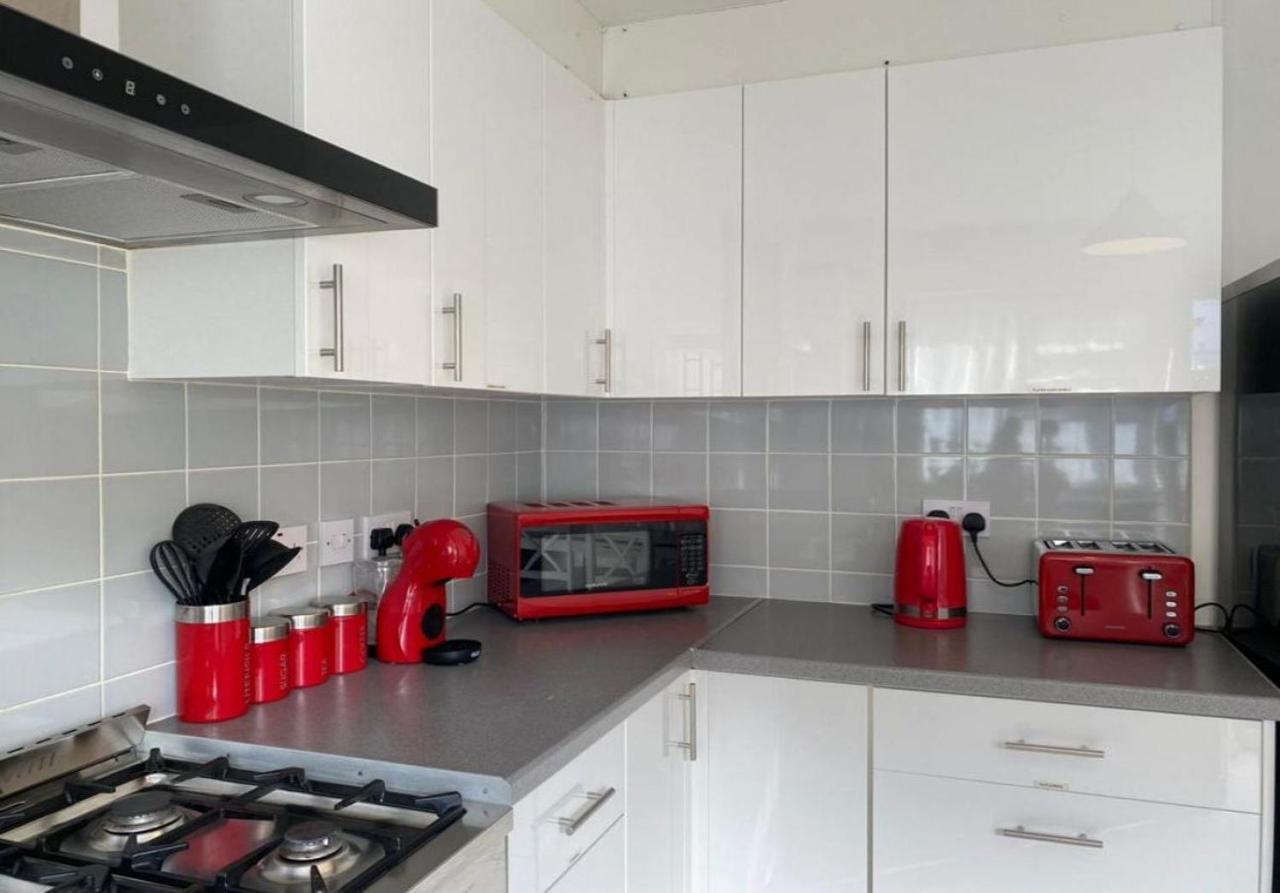 Stunning Four Bedroom House Close To Excel, O2 & Central London With Free Parking Londres Exterior foto