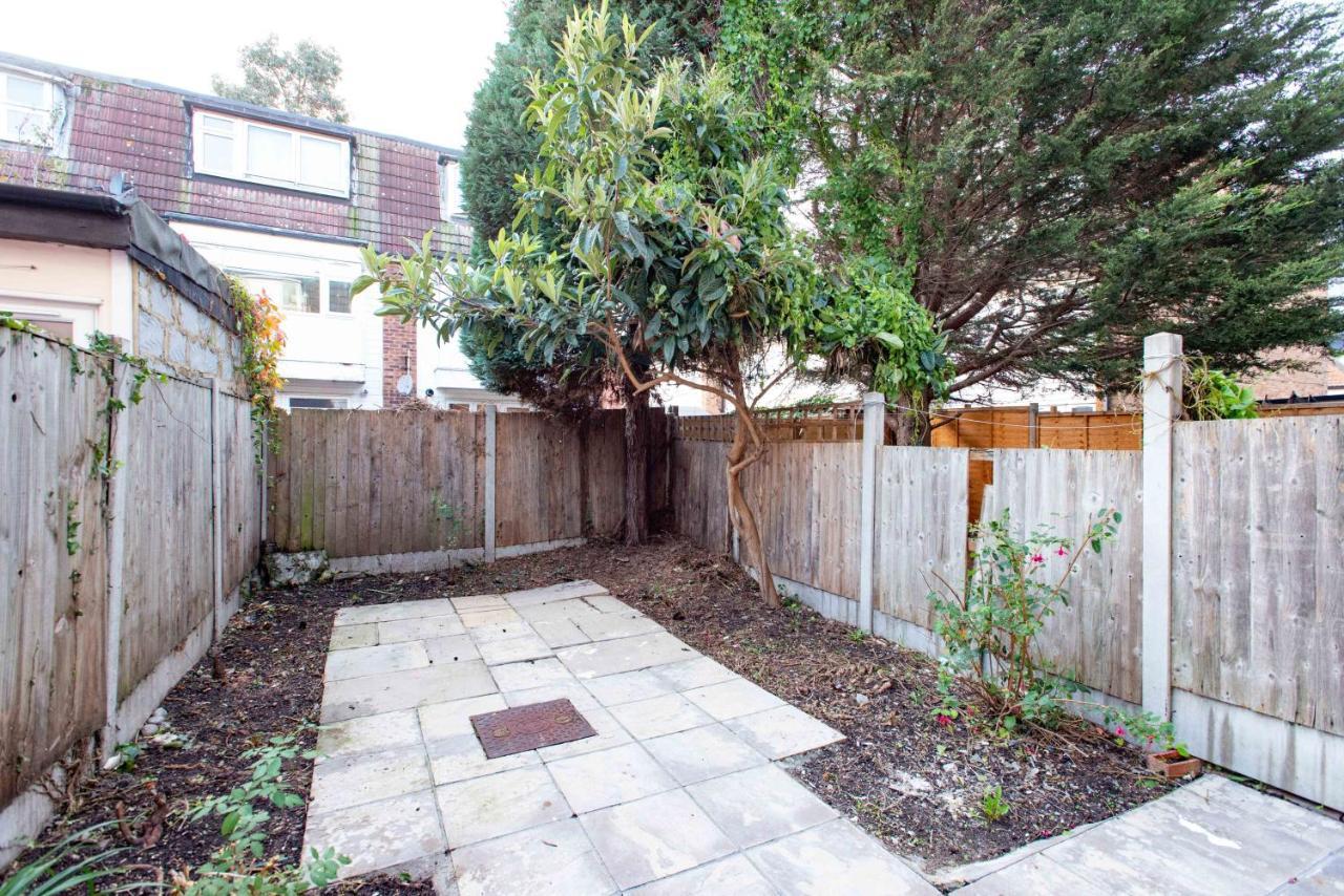 Stunning Four Bedroom House Close To Excel, O2 & Central London With Free Parking Londres Exterior foto