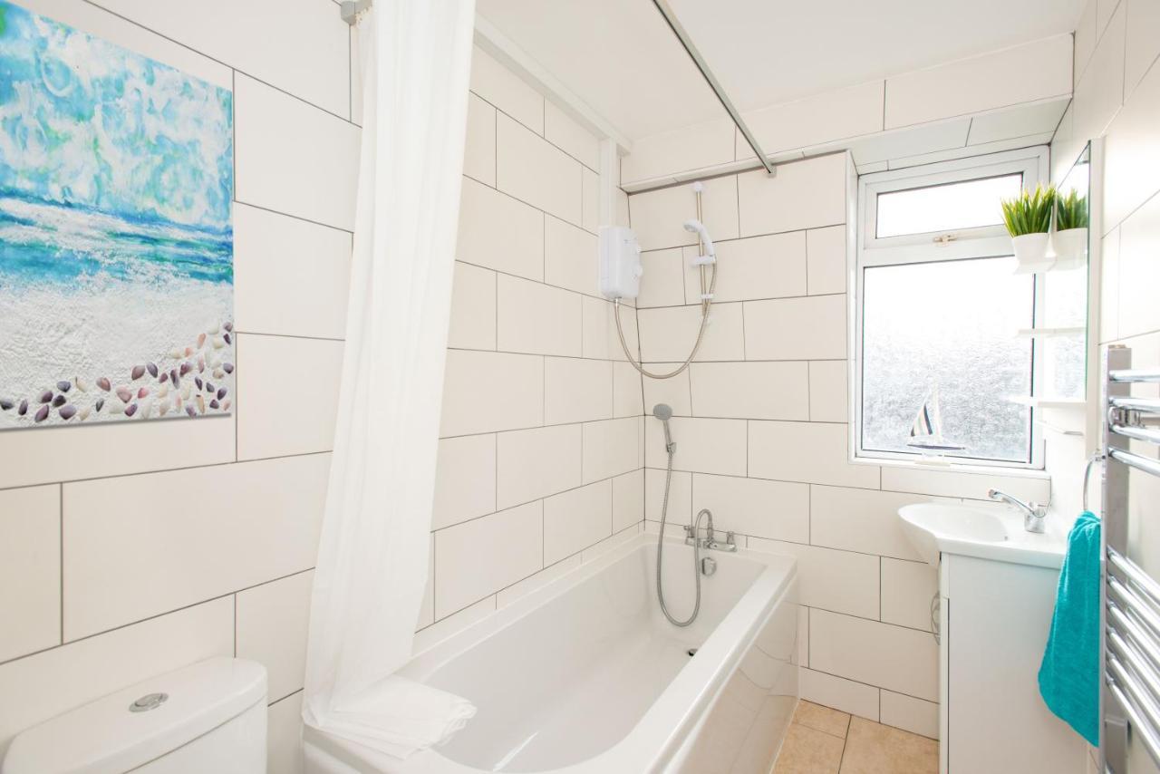 Stunning Four Bedroom House Close To Excel, O2 & Central London With Free Parking Londres Exterior foto