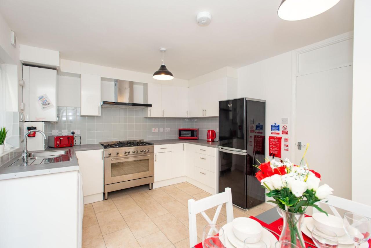 Stunning Four Bedroom House Close To Excel, O2 & Central London With Free Parking Londres Exterior foto