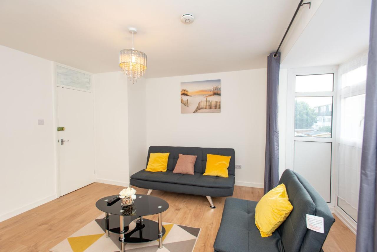 Stunning Four Bedroom House Close To Excel, O2 & Central London With Free Parking Londres Exterior foto