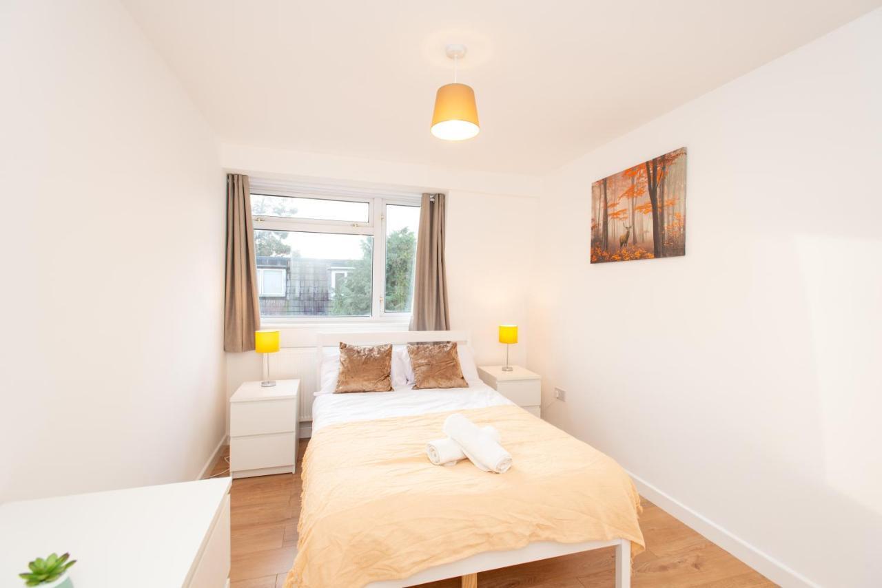 Stunning Four Bedroom House Close To Excel, O2 & Central London With Free Parking Londres Exterior foto